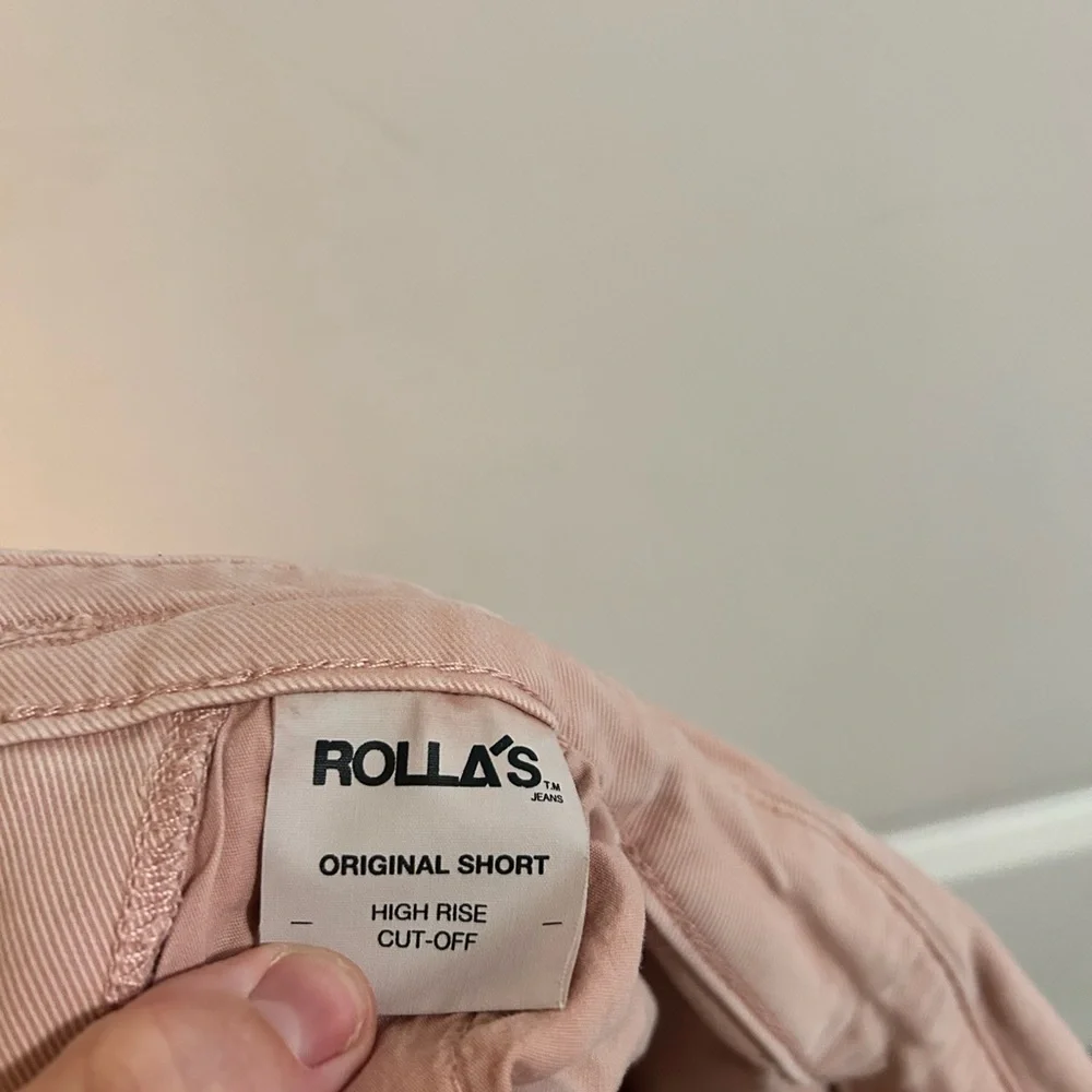 Rolla’s Original Short Light Pink Denim Overalls‎ size small